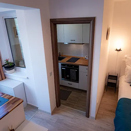 Zara Apartment *